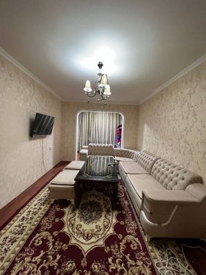 Ойбек метро 2/2/9 (65м2) с обстановкой Срочно