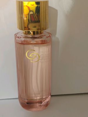 Giordani gold parfum duxi arginal narxi 250. 000
