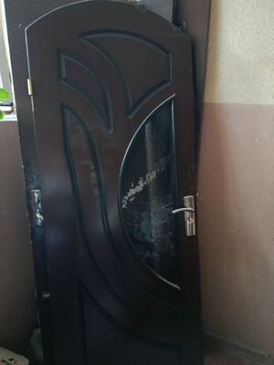 Продается межкомнатные двери