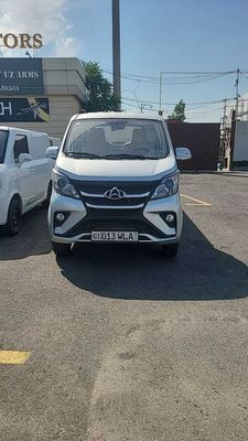 Продается электромобиль автомашина Changan