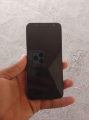 telefon j6