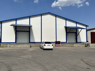 Современный Склад 1200 кв.м из Сэндвич панелей в аренду