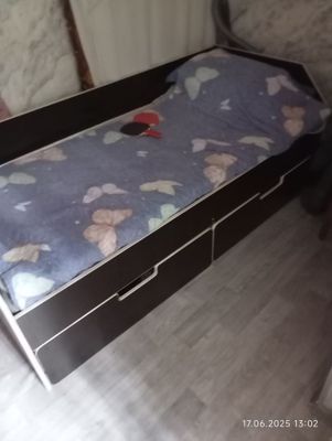 Двух ярусная кровать