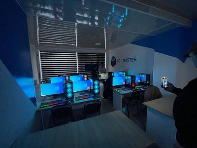 Holati yaxshi stol kompyuteri sotiladi