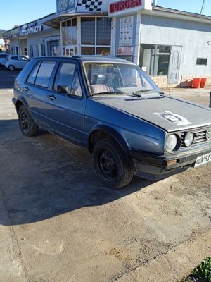 Продаётся автомобил