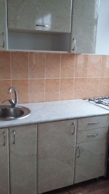 Srochna Arenda 200 y.e 2 xona Tuzel 3