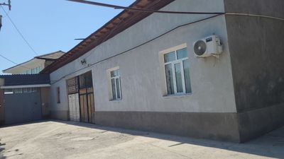 Srochna uy sotiladi Nazarbekda 4sotix 5xona 1ta oshxona 3ta podvol