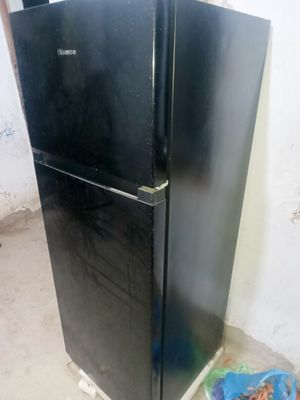 Продам холодильник HISENSE