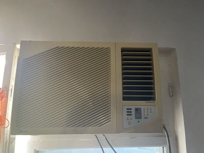 Оконный кондиционер Midea