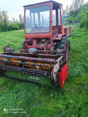 T16 kaselka traktor