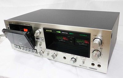 Одна из лучших кассетных стрелочных дек AKAI GXC-735