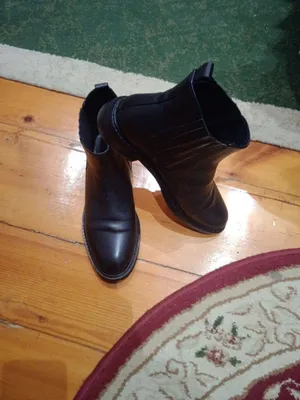 Продам ботинки