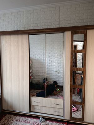Шкаф гардеробный