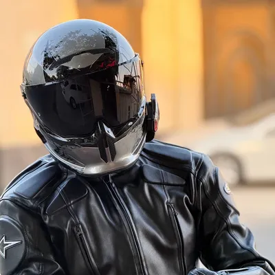 Продаю мотошлем RUROC BATMAN