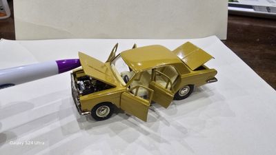 Продам модель автомобиля газ-24 Волга