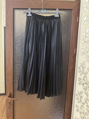 Юбка плиссе с блеском от H&M