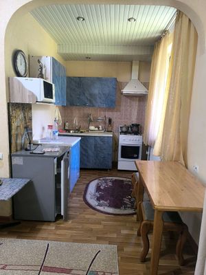 Сдам  Чиланзар 8. 1/4/4. Ориентир Корзинка