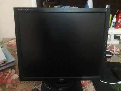 LG Monitor sotiladi kelishamiza.