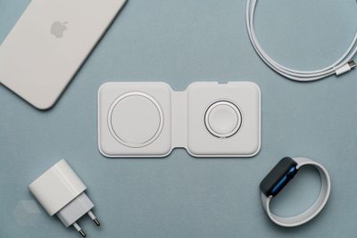 Apple MagSafe Duo Charger