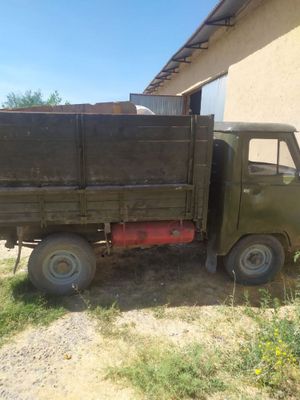 Vaz uvazik sotiladi