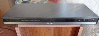 мультисистемный DVD-плеер. Sony DVP-NS67P