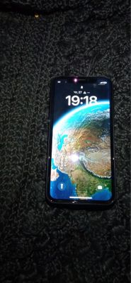 Sotiladi iphone XR