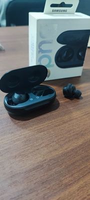 Bluetooth наушники Samsung buds R170