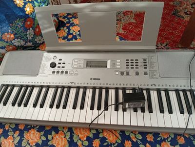 Синтезатор YAMAHA