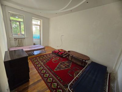 Юнусобод тумани минор метро оркасида кизларга кв