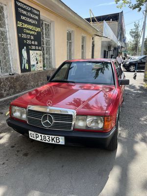 Mercedes E190 Avtomat