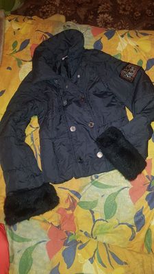 Продам женскую куртку Италия
