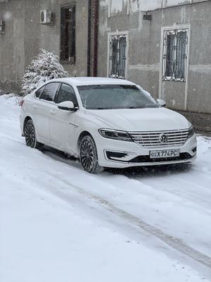 Volkswagen E-lavida срочна