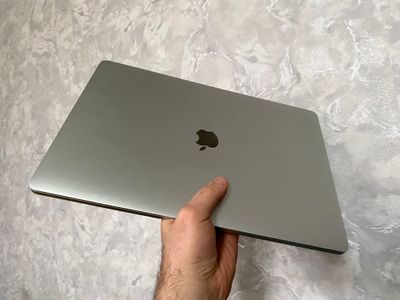 Mac book air m1 2020  8/256 gb