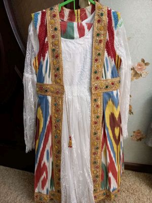 Qizlar uchun kuylak (troyka)