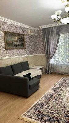 Сдам светлую 2-ком квартиру на Айбеке