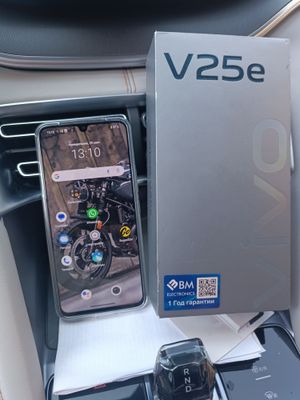 Vivo V25 e 8ga 128 GB ideal sastaynada karobka dakument