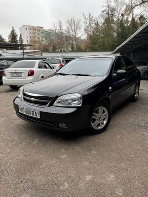 Lacetti 2-pz mexanika. Metan gaz. Tozza