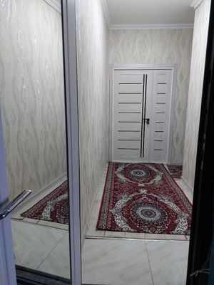 1 xona 2 xona qilingan! Yangi remont! Qulay lokatsiya! Jihozlari bn