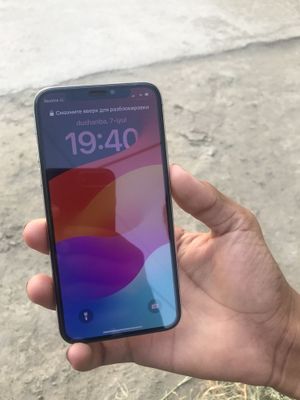 Iphone xs.