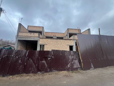 Продаются Два Дома 4 сотки стадион Старт