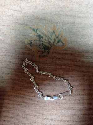 Продам женский браслет серебряный
