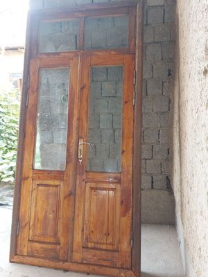 Taxtali eshik SOTILADI