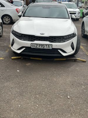 KIA k5 sotiladi kraskasi toza