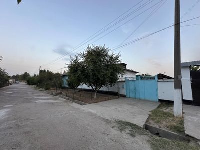 Yangi uchastka sotiladi 10 sotix 7 honali uy