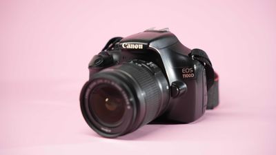 Продается Canon 1100D
