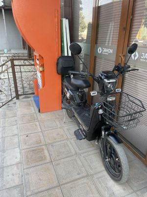 moto elektroskuter