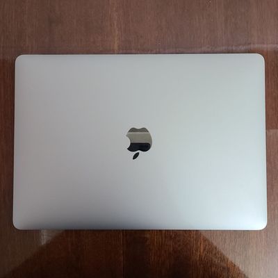 MacBook pro M1 8/256 Gb 77%