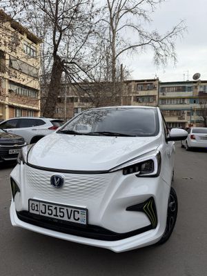 Продается Changan Benben E-Star