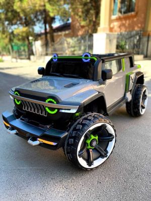 Детский электромобиль Jeep Monster Pickup из первых рук оригинал
