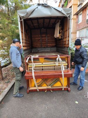 Перевозка Пианино с Грузчиками, Поднять,Переставить,Спустить Пианино